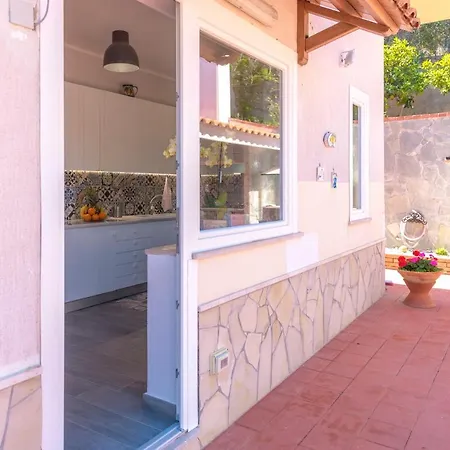 La Di Sofia Villa *